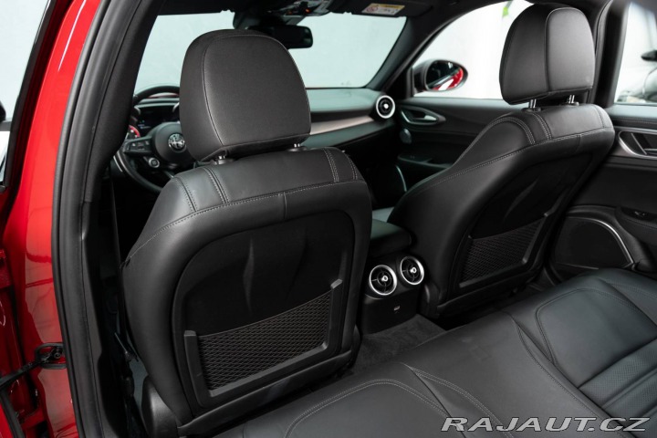 Alfa Romeo Giulia 2.0 GME Veloce AWD AT 2022