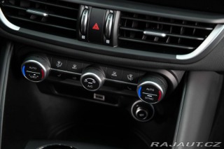 Alfa Romeo Giulia 2.0 GME Veloce AWD AT 2022