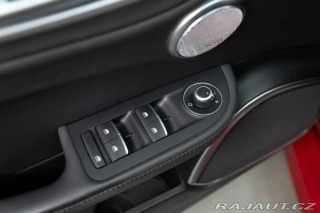 Alfa Romeo Giulia 2.0 GME Veloce AWD AT 2022