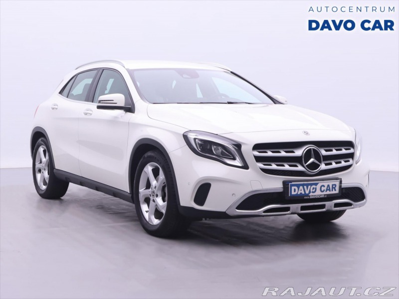Mercedes-Benz GLA 1,6 180 90kW Aut. CZ LED