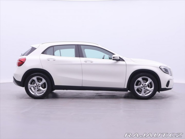 Mercedes-Benz GLA 1,6 180 90kW Aut. CZ LED 2017