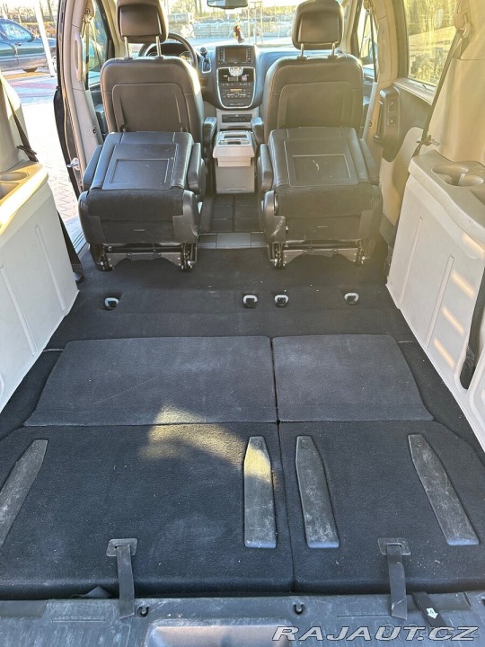 Chrysler Town & Country 3,6 V6, LPG, r.v. 2013, 2013