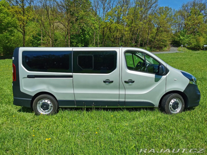 Opel Vivaro 1,6 LONG, ČR, 9 míst, D 2016