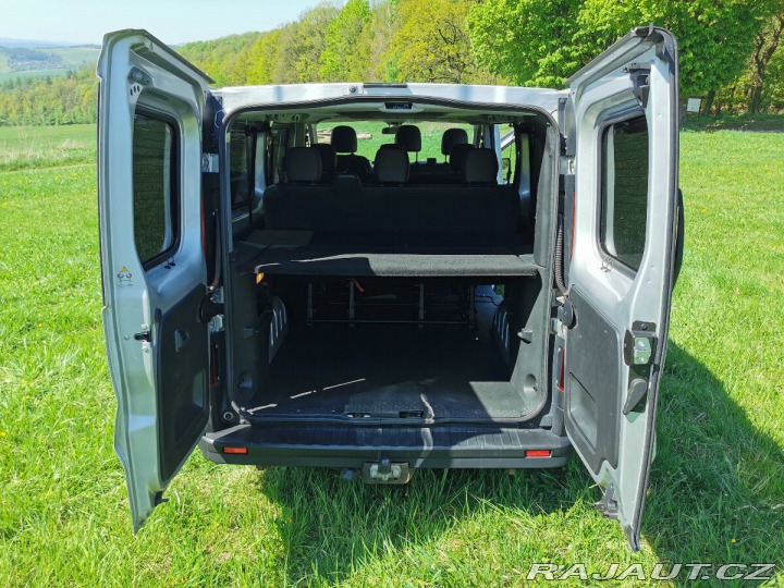 Opel Vivaro 1,6 LONG, ČR, 9 míst, D 2016