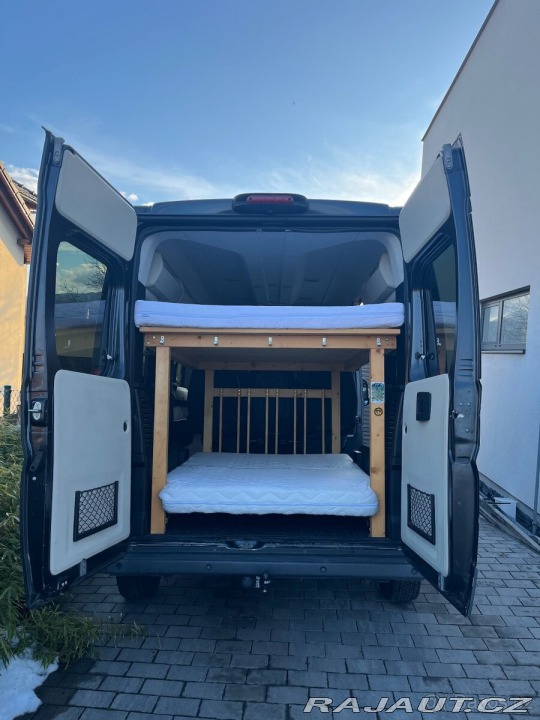 Peugeot Boxer 2,0 Obytná vestavba 2015