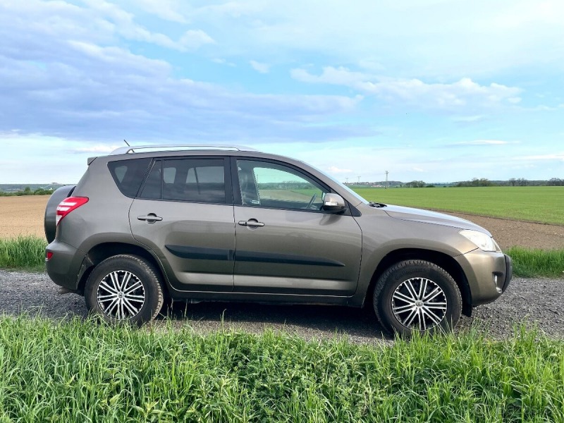 Toyota RAV4 2,2   2AD 110kW 4x4