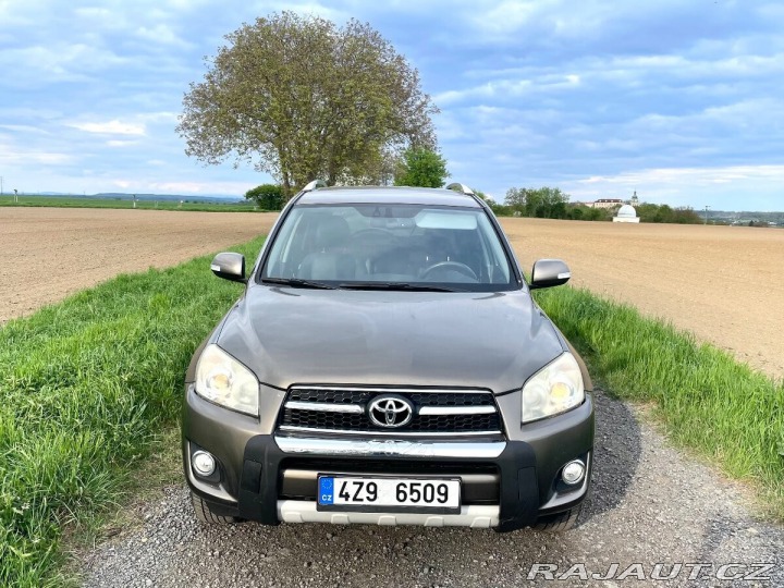 Toyota RAV4 2,2 2AD 110kW 4x4 2009
