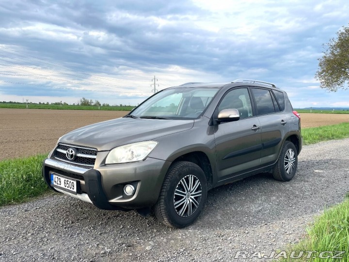 Toyota RAV4 2,2 2AD 110kW 4x4 2009