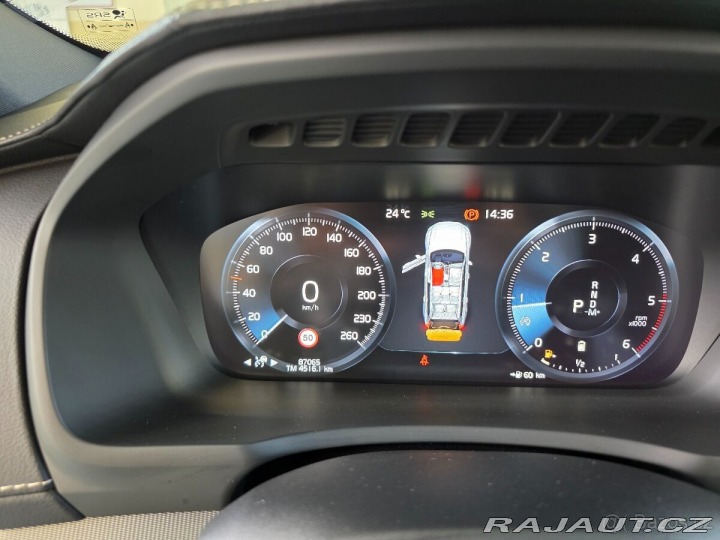 Volvo XC90 B5 R design-Black,mild hy 2019