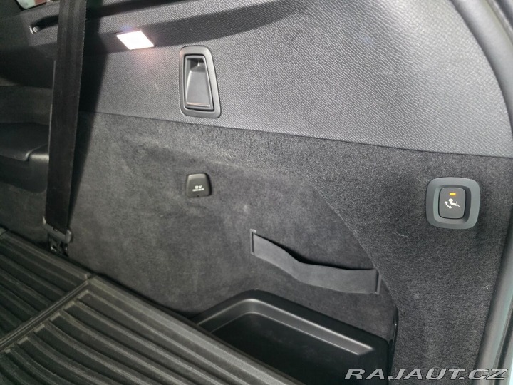 Volvo XC90 B5 R design-Black,mild hy 2019