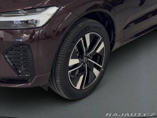 Volvo XC60 2,0 T6 AWD Plus Dark 5630 2025