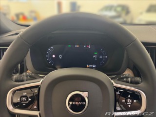 Volvo XC60 2,0 T6 AWD Plus Dark 5630 2025