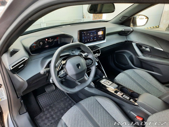 Peugeot 2008 ALLURE 1,2 PT 130k EAT8 2024