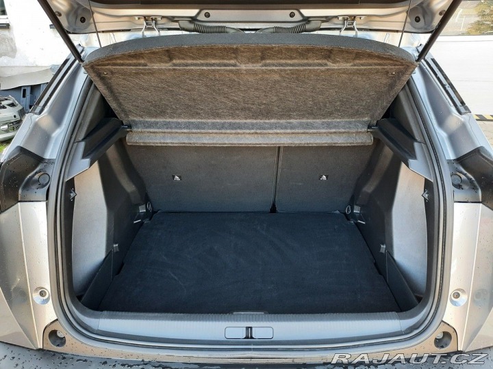 Peugeot 2008 ALLURE 1,2 PT 130k EAT8 2024
