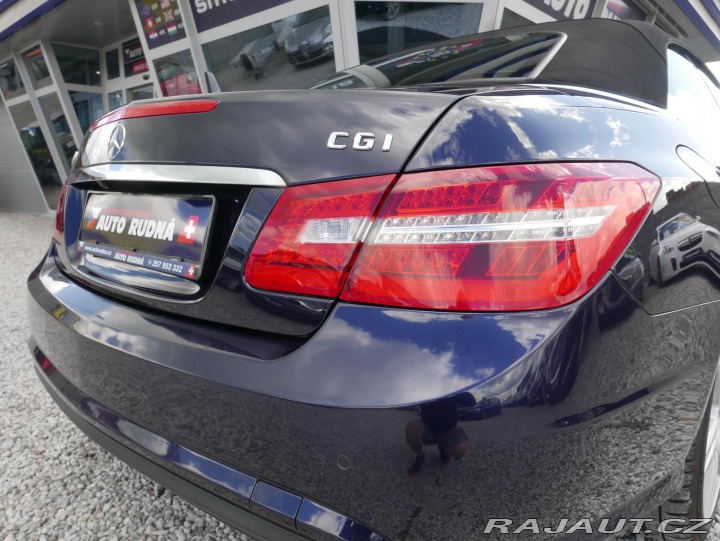 Mercedes-Benz E E 250 CGI Cabrio AMG Auto 2011