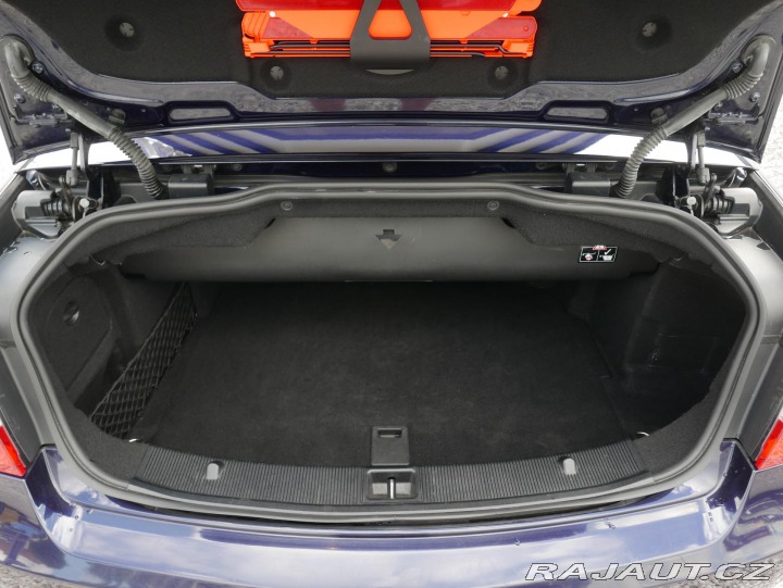 Mercedes-Benz E E 250 CGI Cabrio AMG Auto 2011