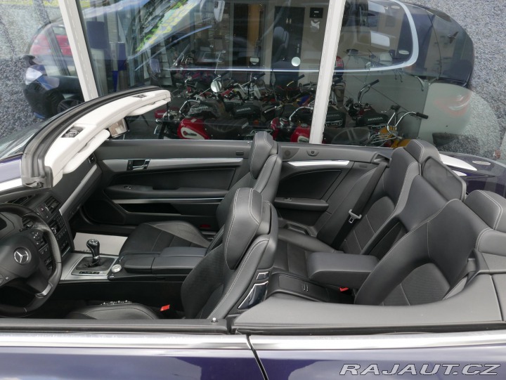 Mercedes-Benz E E 250 CGI Cabrio AMG Auto 2011