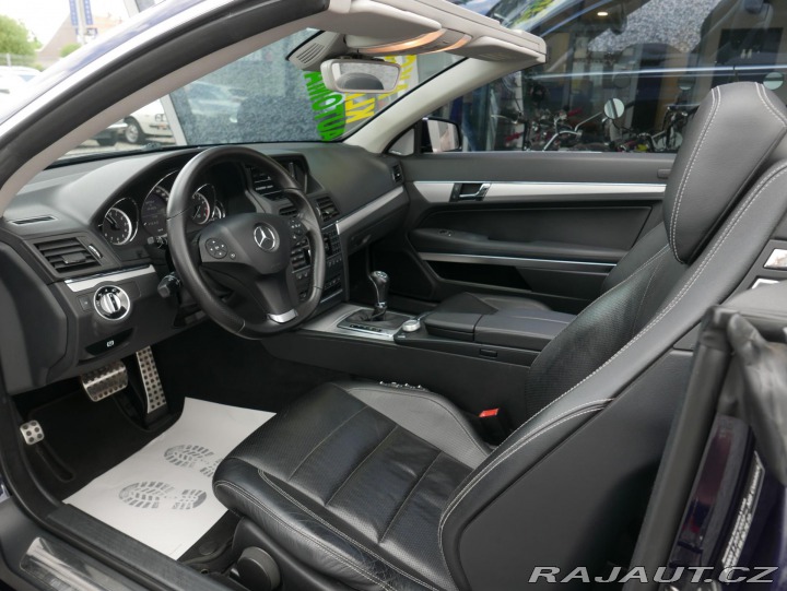 Mercedes-Benz E E 250 CGI Cabrio AMG Auto 2011