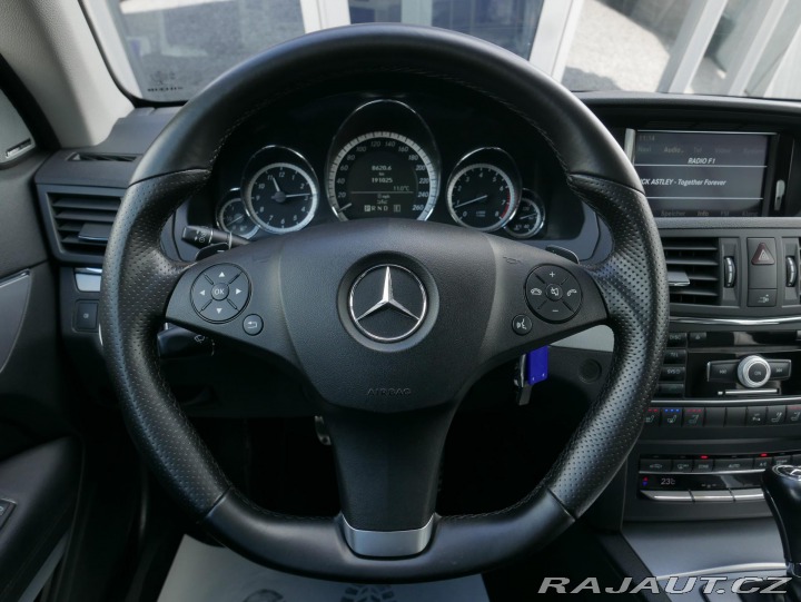 Mercedes-Benz E E 250 CGI Cabrio AMG Auto 2011