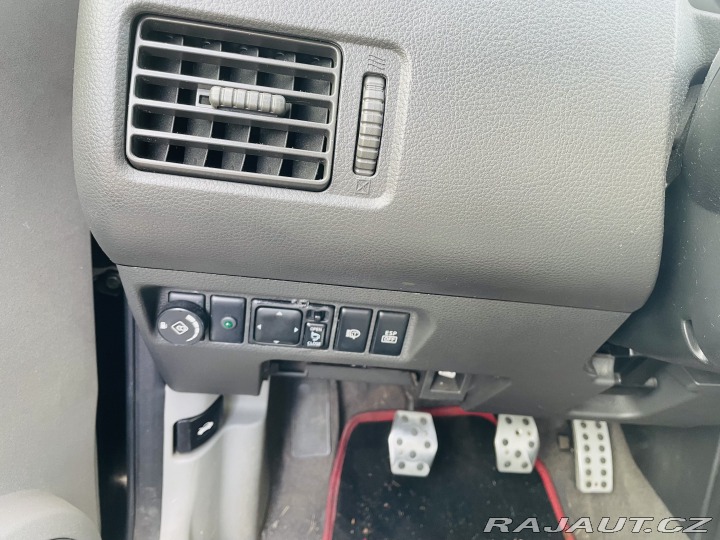 Nissan X-Trail T30 2005