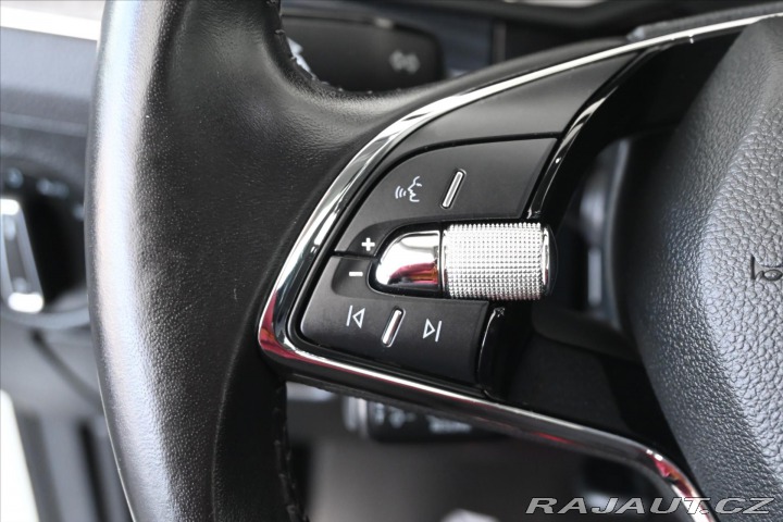 Škoda Superb 2,0 TDI 110 kW DSG Style 2021