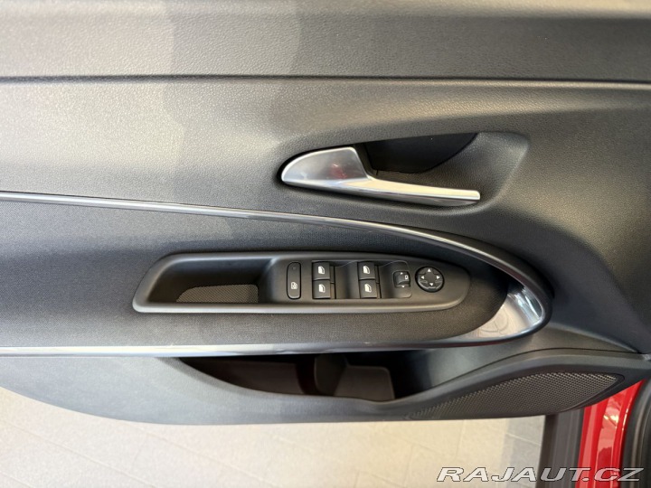 Fiat 600 1.2 Turbo Hybrid 100k MHE 2025