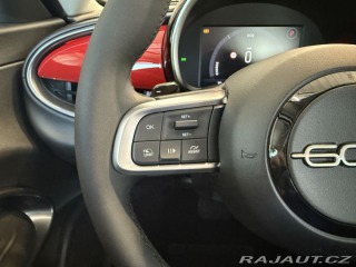 Fiat 600 1.2 Turbo Hybrid 100k MHE 2025