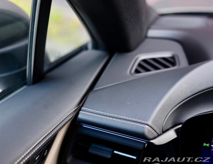 Porsche Macan Electric 4 *Pasažier.Dis 2024