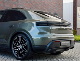 Porsche Macan Electric 4 *Pasažier.Dis 2024