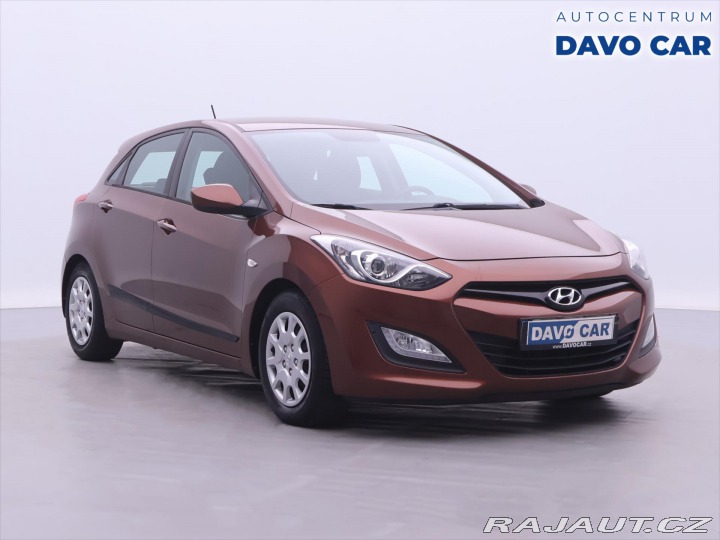 Hyundai i30 1,4 i 73kW CZ Trikolor 1. 2012