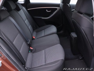 Hyundai i30 1,4 i 73kW CZ Trikolor 1. 2012
