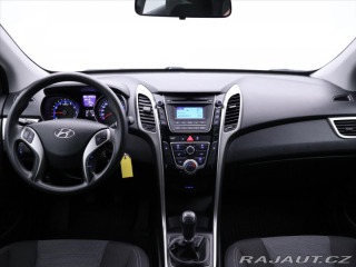 Hyundai i30 1,4 i 73kW CZ Trikolor 1. 2012