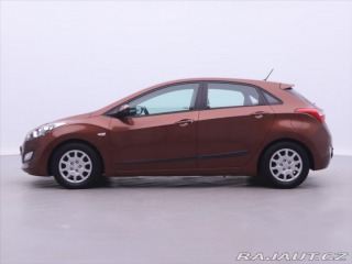 Hyundai i30 1,4 i 73kW CZ Trikolor 1. 2012