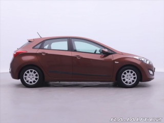 Hyundai i30 1,4 i 73kW CZ Trikolor 1. 2012