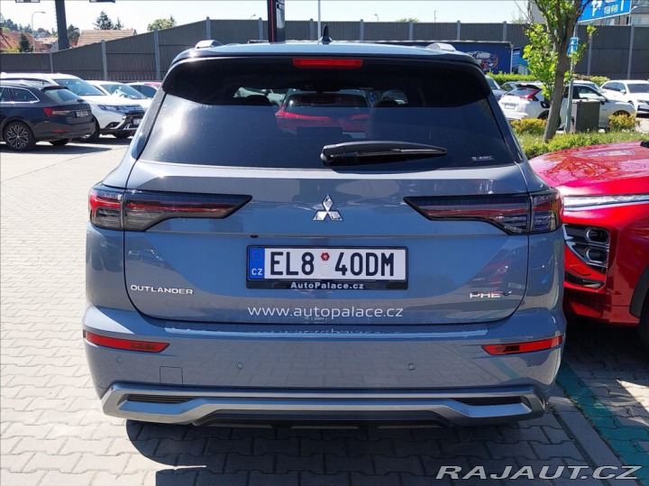 Mitsubishi Outlander 2.4 PHEV MY25 INSTYLE+ 2025