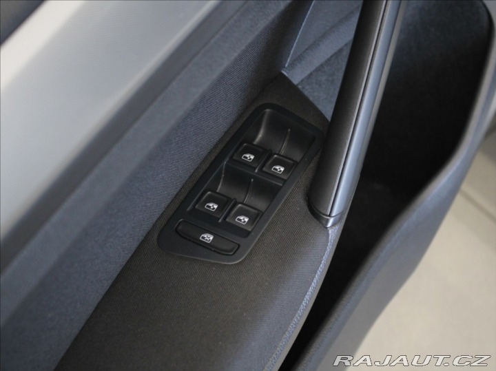 Volkswagen Golf 1,0 TSi 81kW 1.maj.ČR 104 2017