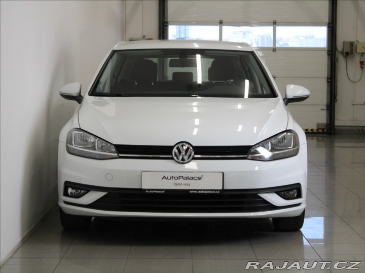 Volkswagen Golf 1,0 TSi 81kW 1.maj.ČR 104 2017