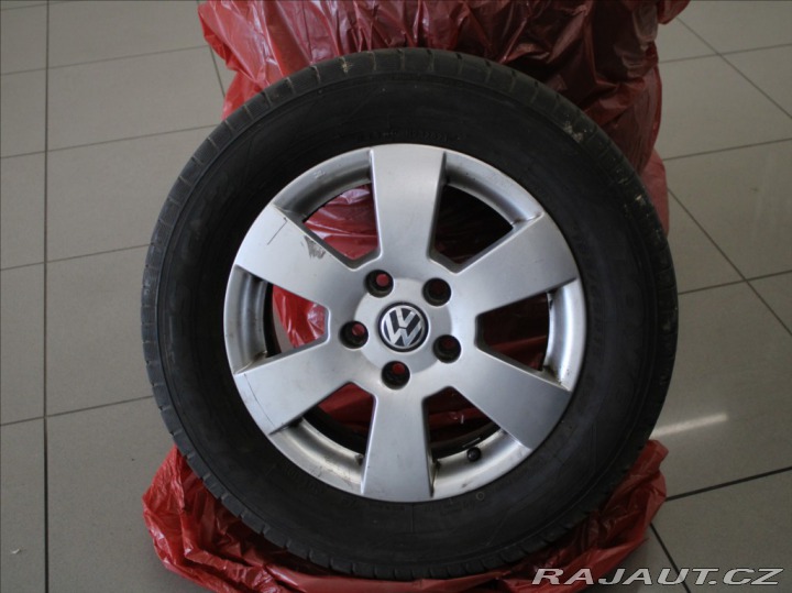 Volkswagen Golf Plus 1,4 i 55kW 1.majitel 166 2005