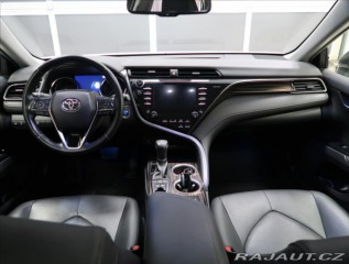 Toyota Camry 2,5 i HYBRID ČR 1 MAJITEL 2019