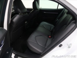 Toyota Camry 2,5 i HYBRID ČR 1 MAJITEL 2019