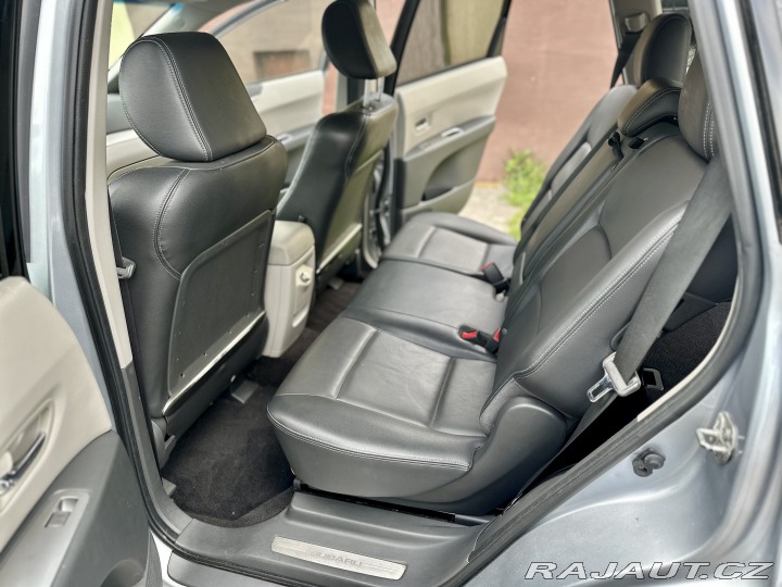 Subaru Tribeca LIMITED 3.6R 2013