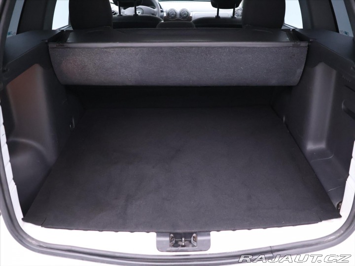 Dacia Duster 1,6 i 4x4 CZ Klima Tažné 2011