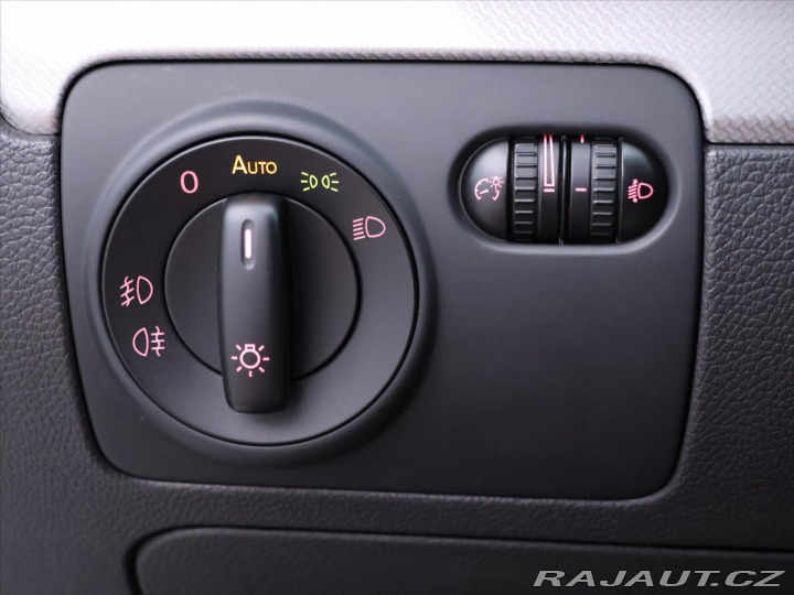 Volkswagen Golf 1,6 TDI Match Navi Kůže T 2012