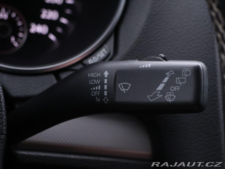 Volkswagen Golf 1,6 TDI Match Navi Kůže T 2012