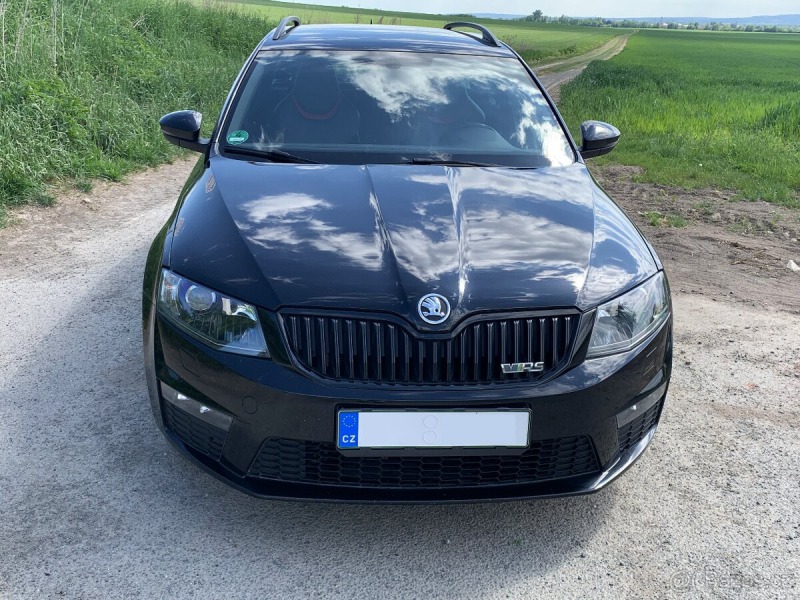 Škoda Octavia 2,0   135kw DSG, ? Velmi