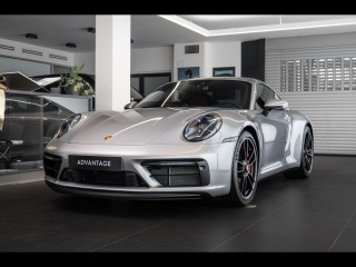 Porsche 911 (992) Carrera 4 GTS