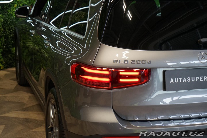 Mercedes-Benz GLB 200d 4M AMG 7-Míst Nez.To 2024
