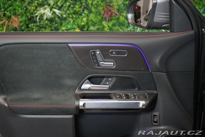 Mercedes-Benz GLB 200d 4M AMG 7-Míst Nez.To 2024