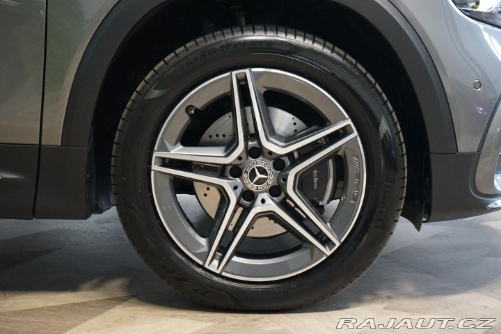 Mercedes-Benz GLB 200d 4M AMG 7-Míst Nez.To 2024