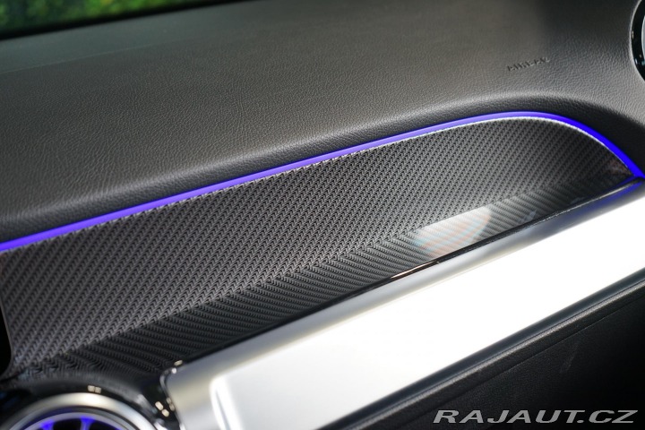 Mercedes-Benz GLB 200d 4M AMG 7-Míst Nez.To 2024